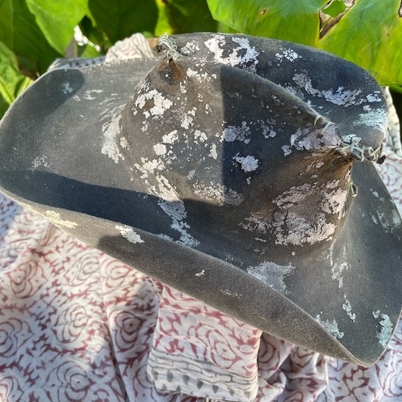 Ooak artist made deconstructed western hat - Picture 3 of 11